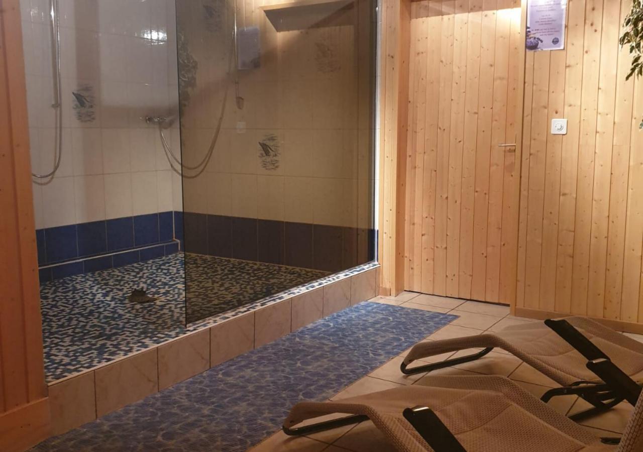 Hotel-Restaurant Le Relais Panoramique 레 크로세트 외부 사진